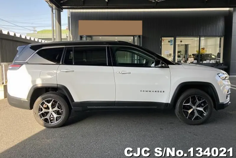 2025 Chrysler / Jeep Commander Stock No. 134021