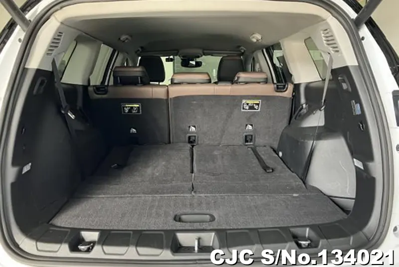 2025 Chrysler / Jeep Commander Stock No. 134021