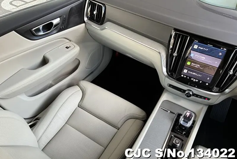 2025 Volvo / V60  Stock No. 134022