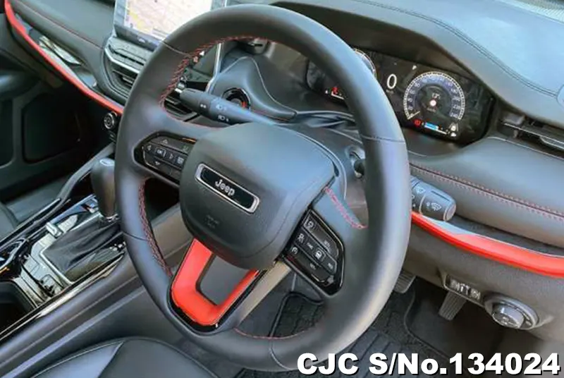 2025 Chrysler / Jeep Commander Stock No. 134024