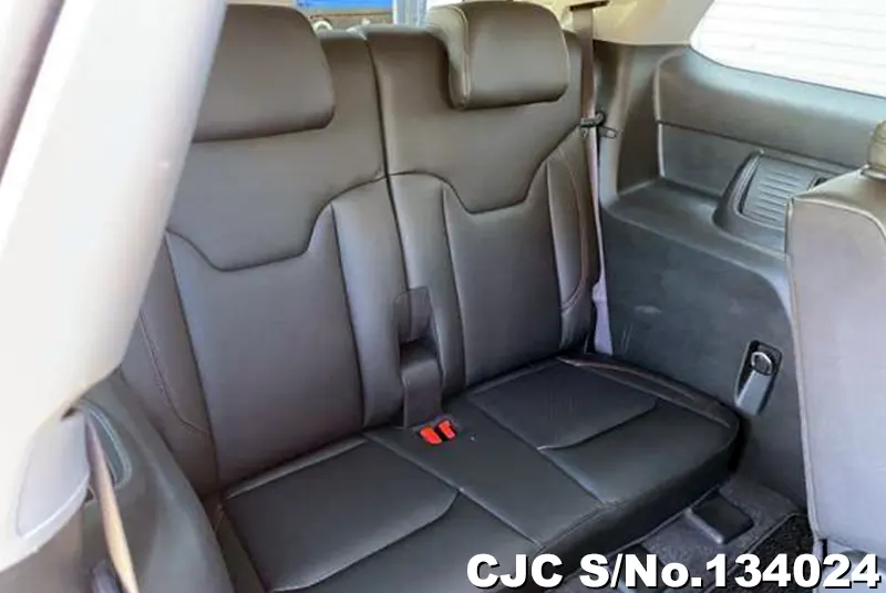 2025 Chrysler / Jeep Commander Stock No. 134024