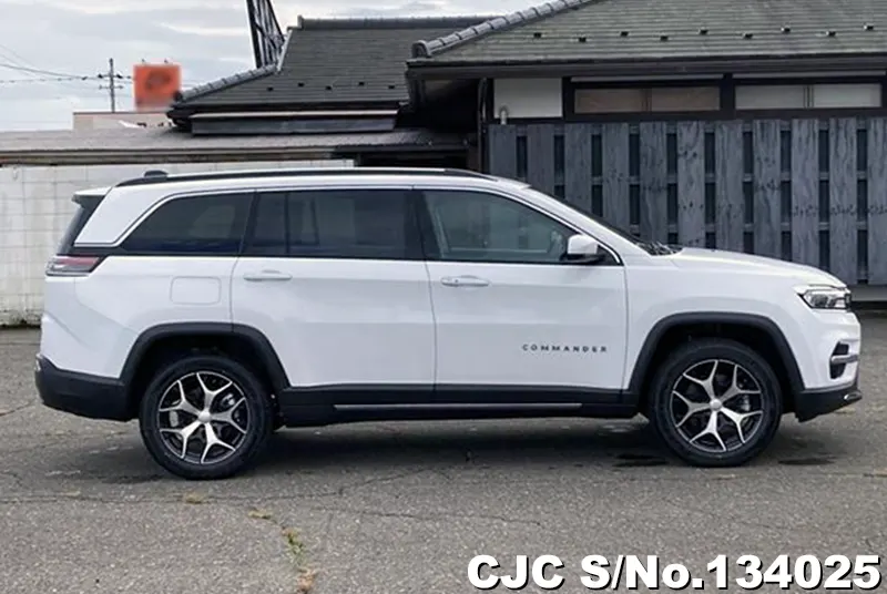 2025 Chrysler / Jeep Commander Stock No. 134025