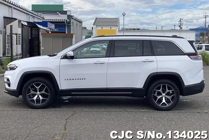 2025 Chrysler / Jeep Commander Stock No. 134025