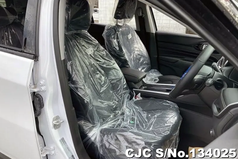 2025 Chrysler / Jeep Commander Stock No. 134025