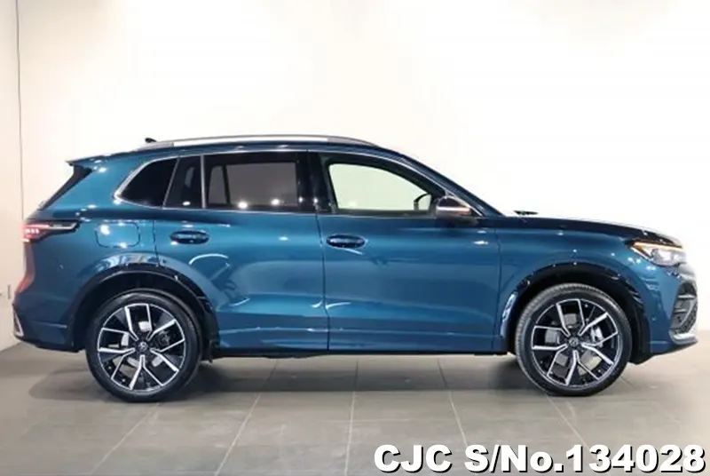 2025 Volkswagen / Tiguan Stock No. 134028