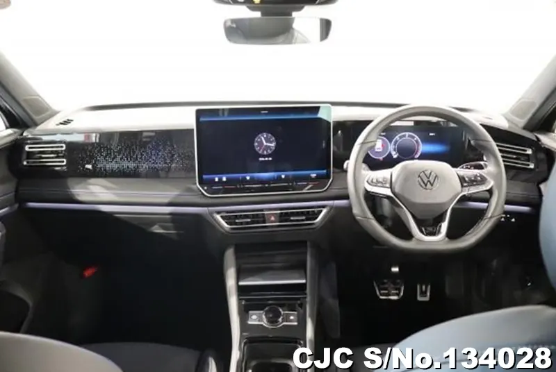 2025 Volkswagen / Tiguan Stock No. 134028