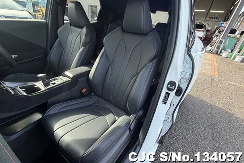 2025 Lexus / LBX Stock No. 134057