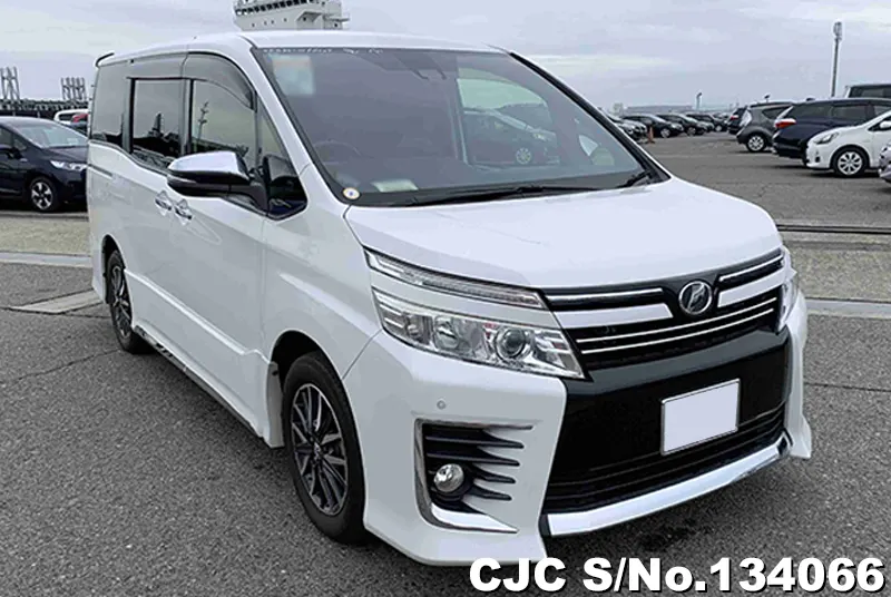 2016 Toyota / Voxy Stock No. 134066