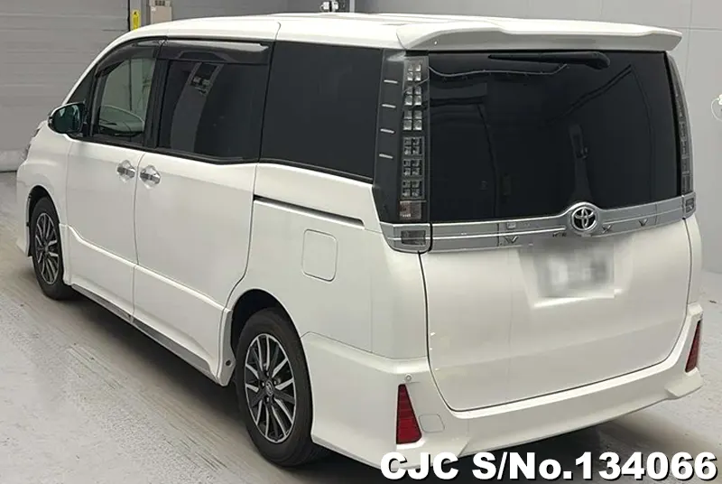 2016 Toyota / Voxy Stock No. 134066