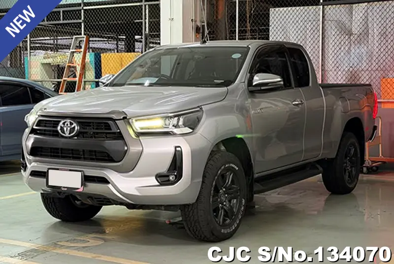 2021 Toyota / Hilux / Revo Stock No. 134070