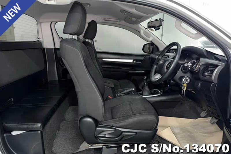 2021 Toyota / Hilux / Revo Stock No. 134070