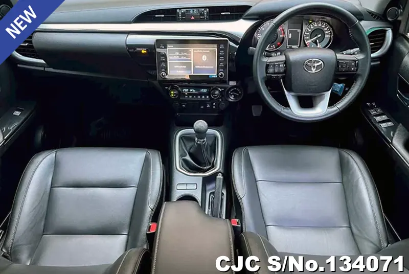 Toyota Hilux in Gray for Sale Image 7