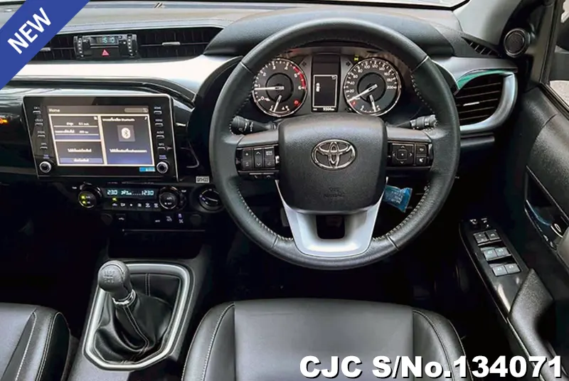 Toyota Hilux in Gray for Sale Image 12