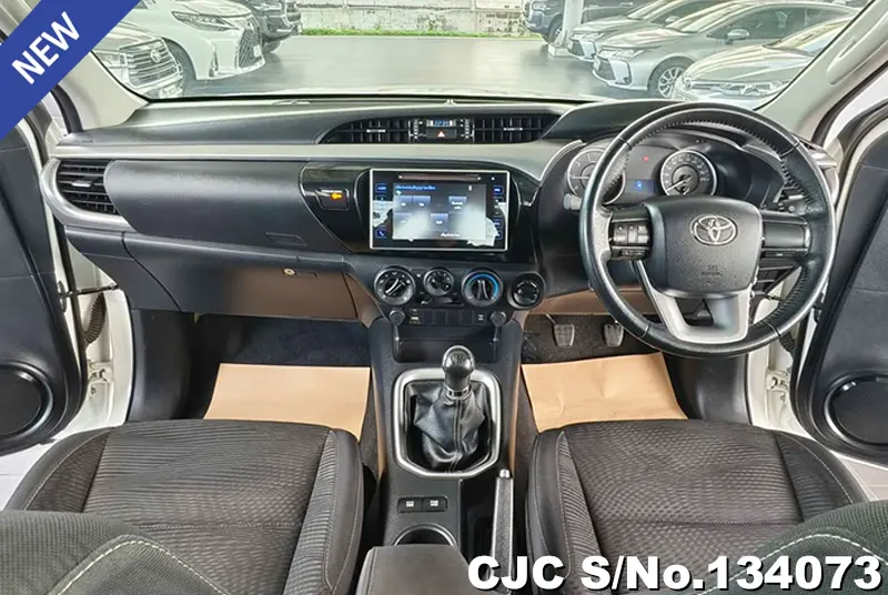 2018 Toyota / Hilux / Revo Stock No. 134073