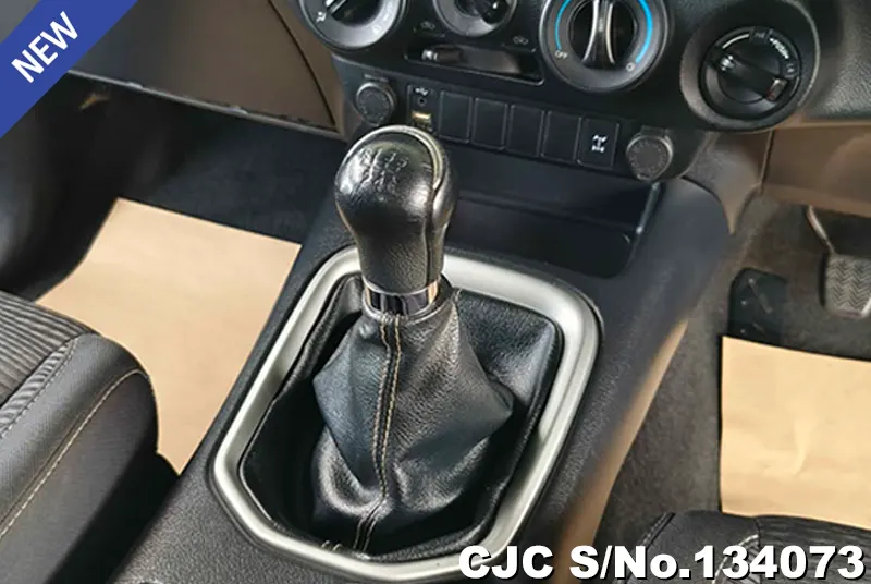 2018 Toyota / Hilux / Revo Stock No. 134073