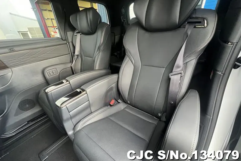 2026 Toyota / Alphard Stock No. 134079