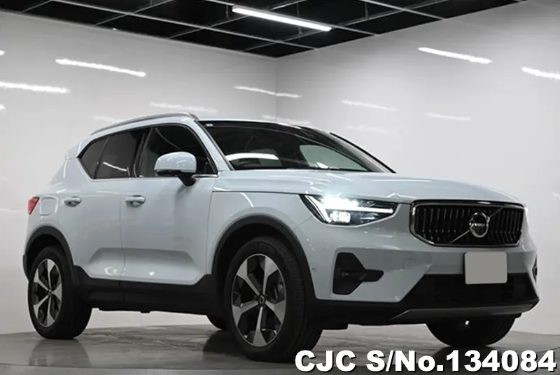 2025 Volvo / XC40 Stock No. 134084