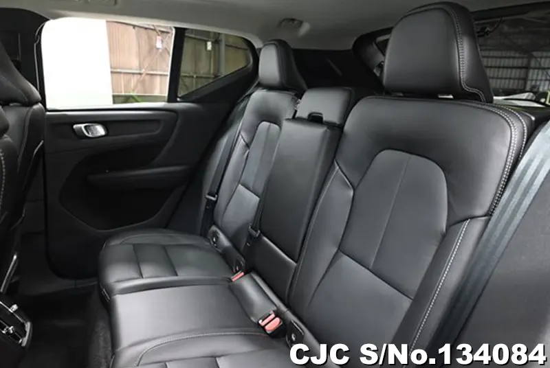 2025 Volvo / XC40 Stock No. 134084