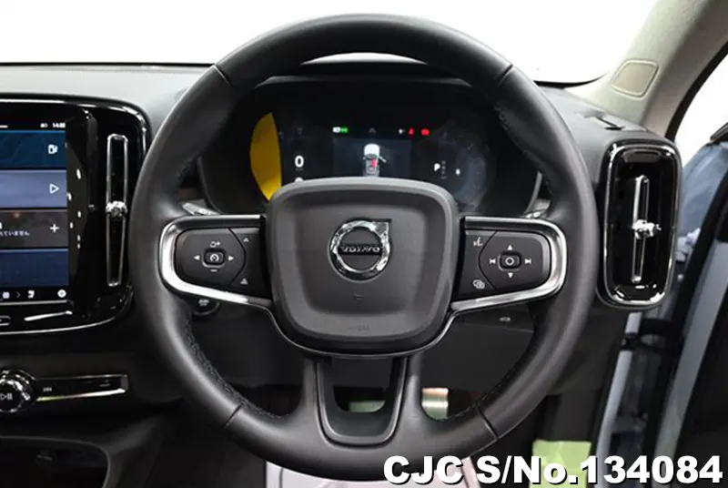 2025 Volvo / XC40 Stock No. 134084