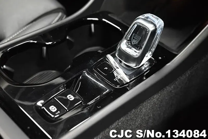 2025 Volvo / XC40 Stock No. 134084