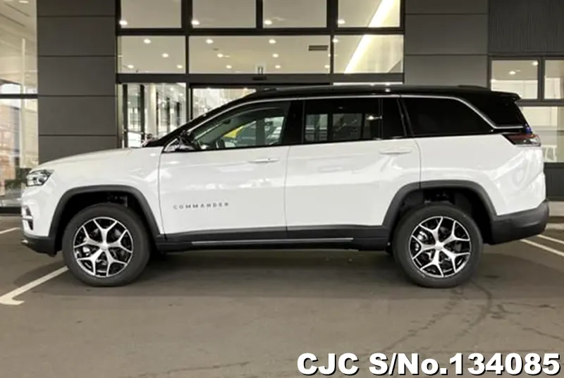 2025 Chrysler / Jeep Commander Stock No. 134085