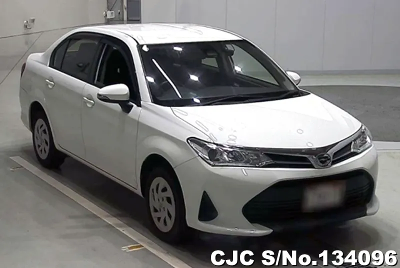 2018 Toyota / Corolla Axio Stock No. 134096