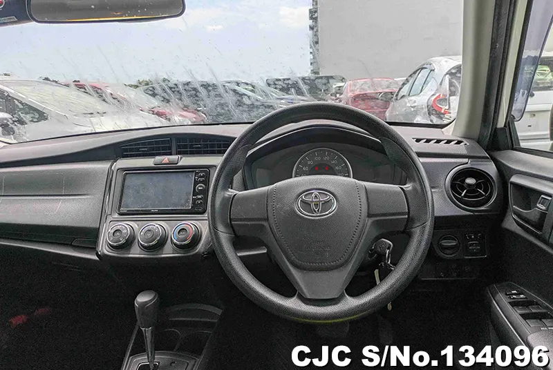 Toyota Corolla Axio in White for Sale Image 9