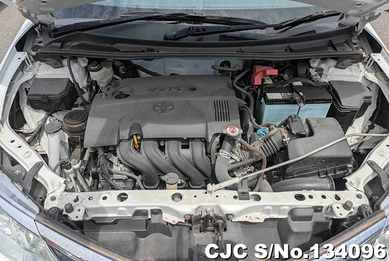 Toyota Corolla Axio in White for Sale Image 15