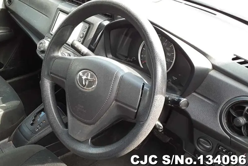 2018 Toyota / Corolla Axio Stock No. 134096