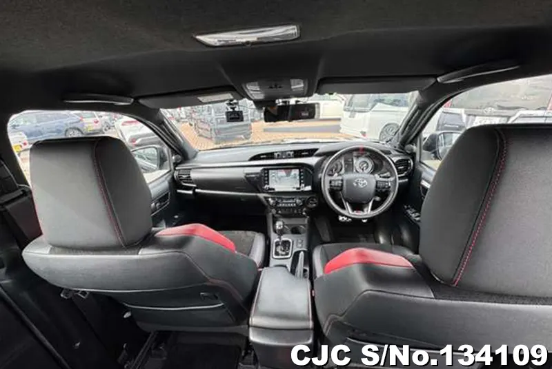 Toyota Hilux in Black for Sale Image 8