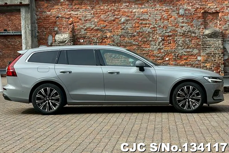 2025 Volvo / V60  Stock No. 134117