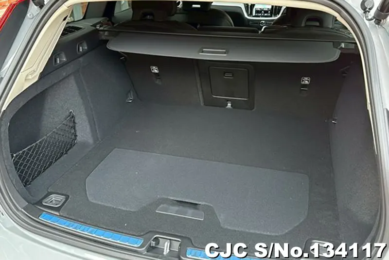 2025 Volvo / V60  Stock No. 134117