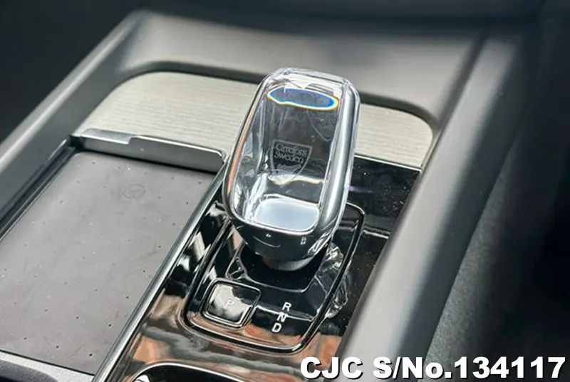 2025 Volvo / V60  Stock No. 134117