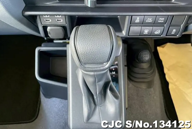 2024 Toyota / Land Cruiser Stock No. 134125