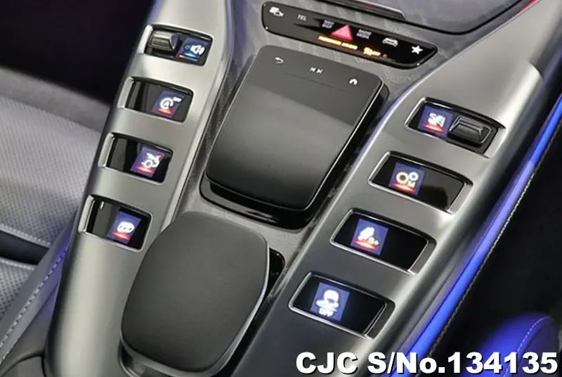 2025 Mercedes Benz / GT 4 Stock No. 134135