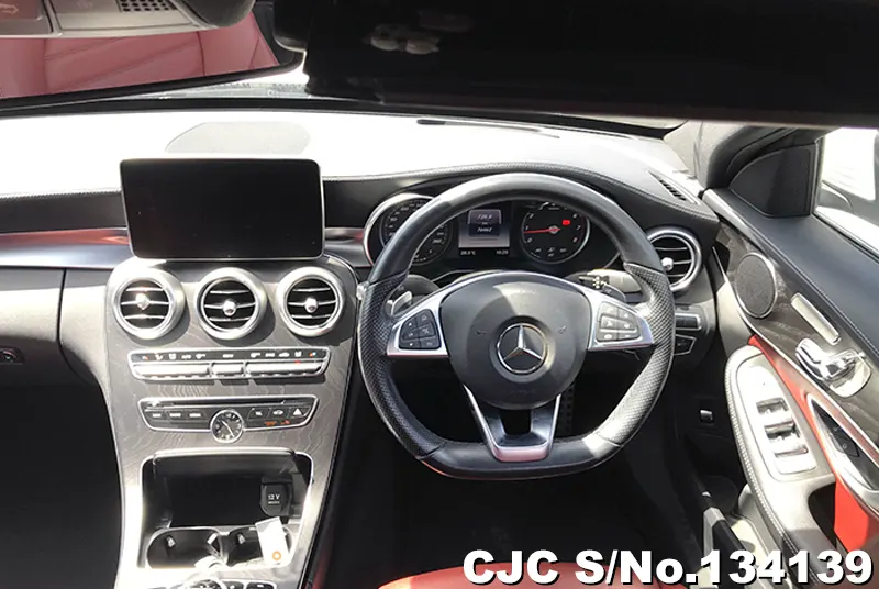 Mercedes Benz C Class in Pearl for Sale Image 9