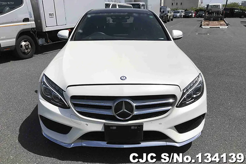 Mercedes Benz C Class in Pearl for Sale Image 4