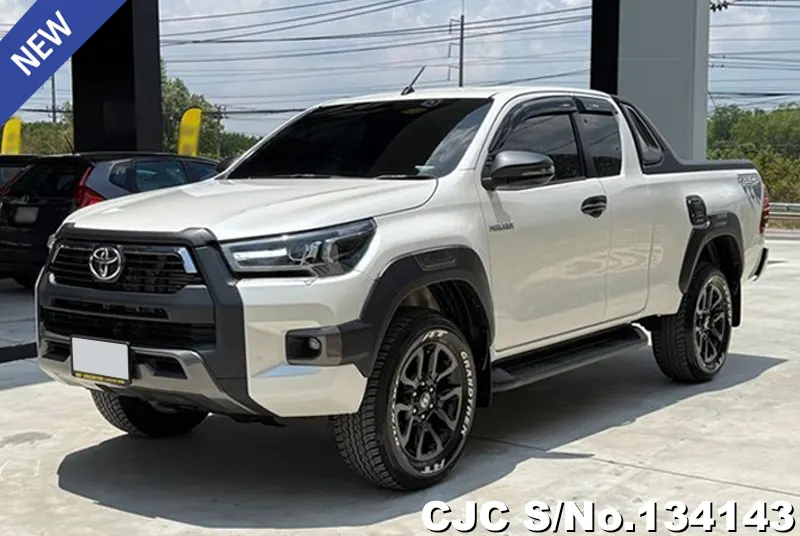 2022 Toyota / Hilux / Revo Stock No. 134143