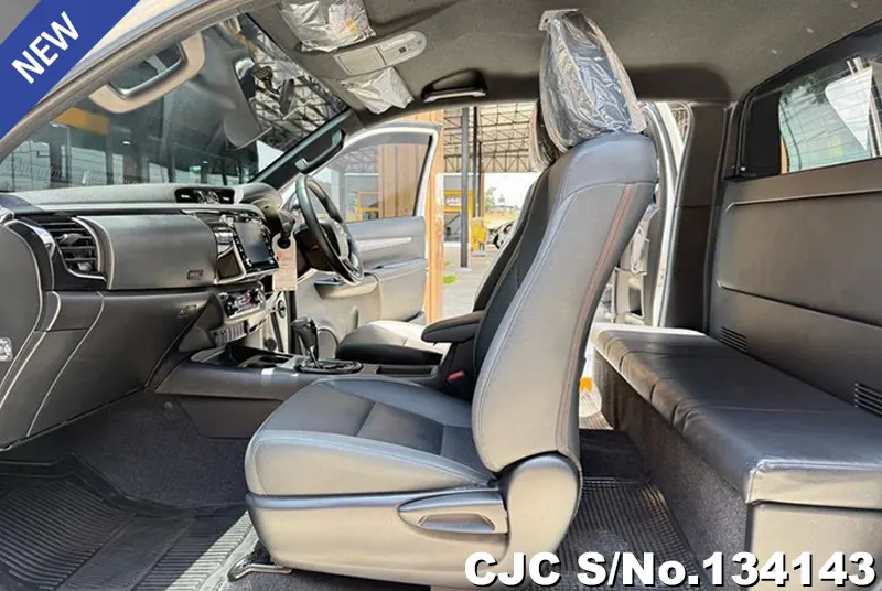 2022 Toyota / Hilux / Revo Stock No. 134143