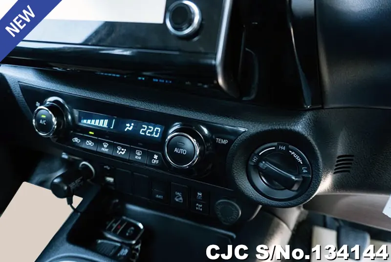 2020 Toyota / Hilux / Revo Stock No. 134144
