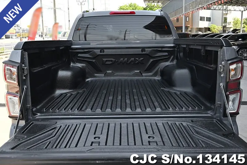 Isuzu D-Max in Gray for Sale Image 5