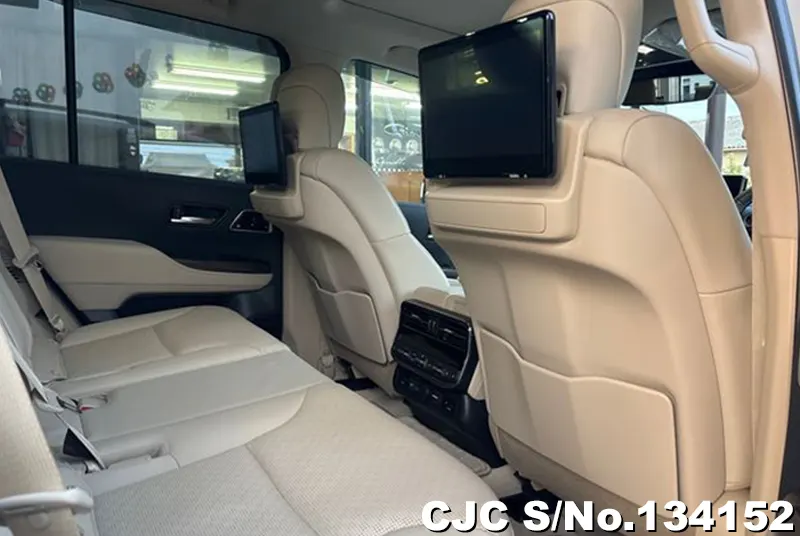 2022 Toyota / Land Cruiser Stock No. 134152