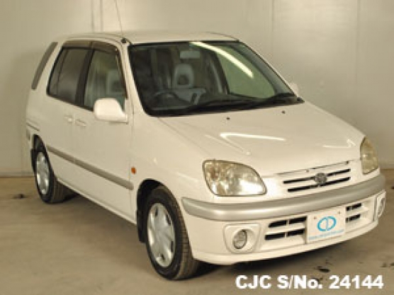1999 Toyota / Raum Stock No. 24144