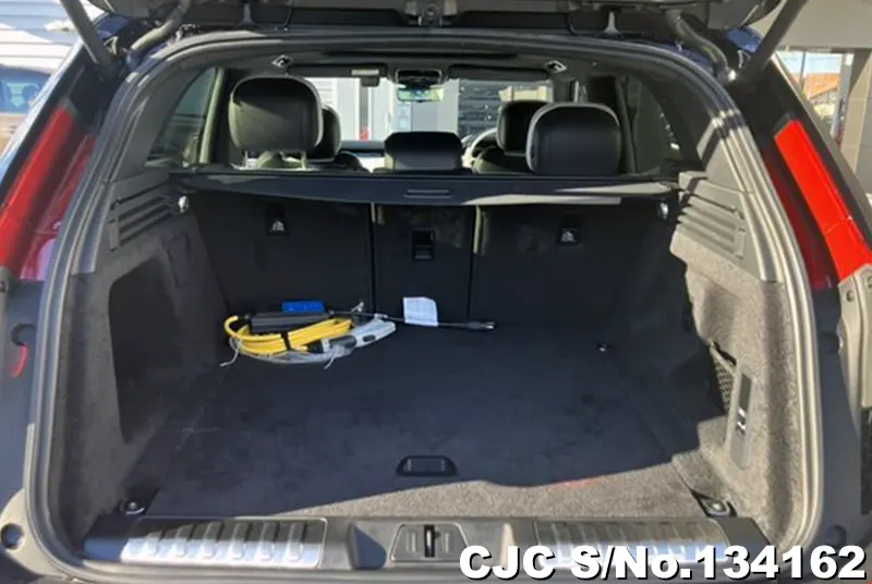 2025 Land Rover / Range Rover / Sport Stock No. 134162