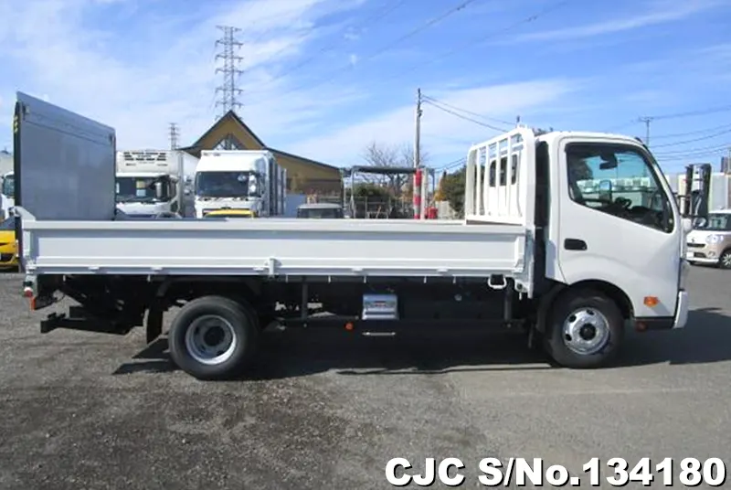 2024 Hino / Dutro Stock No. 134180