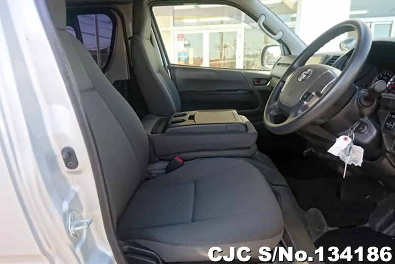 2020 Toyota / Hiace Stock No. 134186