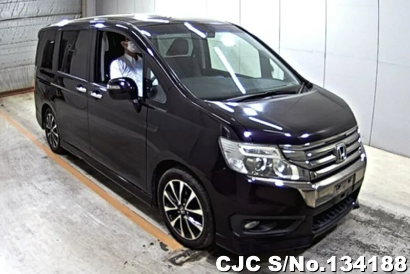 Honda / Step Wagon 2015