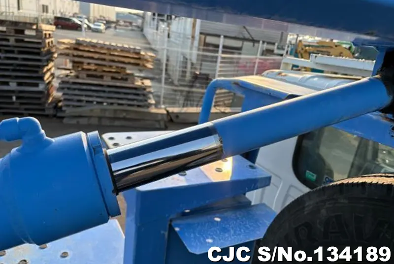 2007 Isuzu / Elf Stock No. 134189