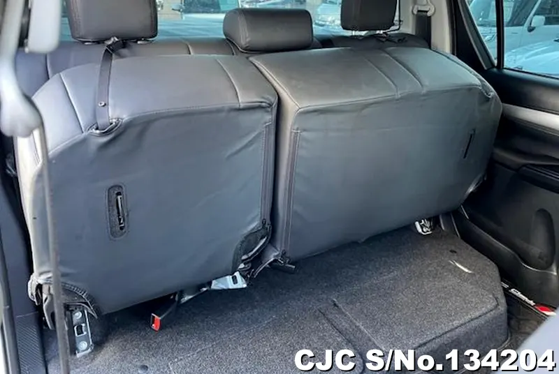 Toyota Hilux in White for Sale Image 10