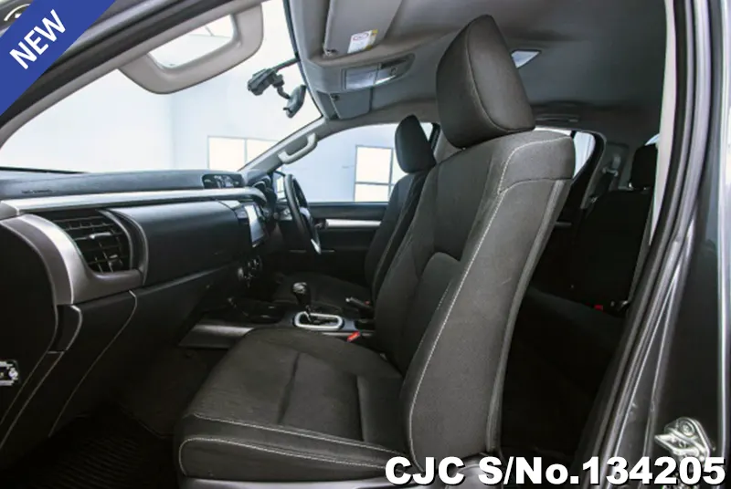 2023 Toyota / Hilux / Revo Stock No. 134205